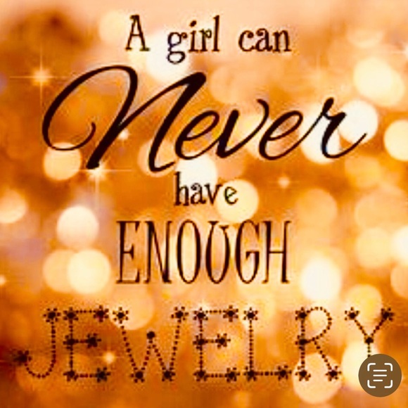 Heidi Daus OMEGA 🆕 Opaque Mint Art Deco earring in original Heidi Box - Picture 7 of 7